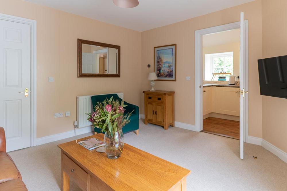 Holyland House - Greenacres Estates Lamphey Dış mekan fotoğraf