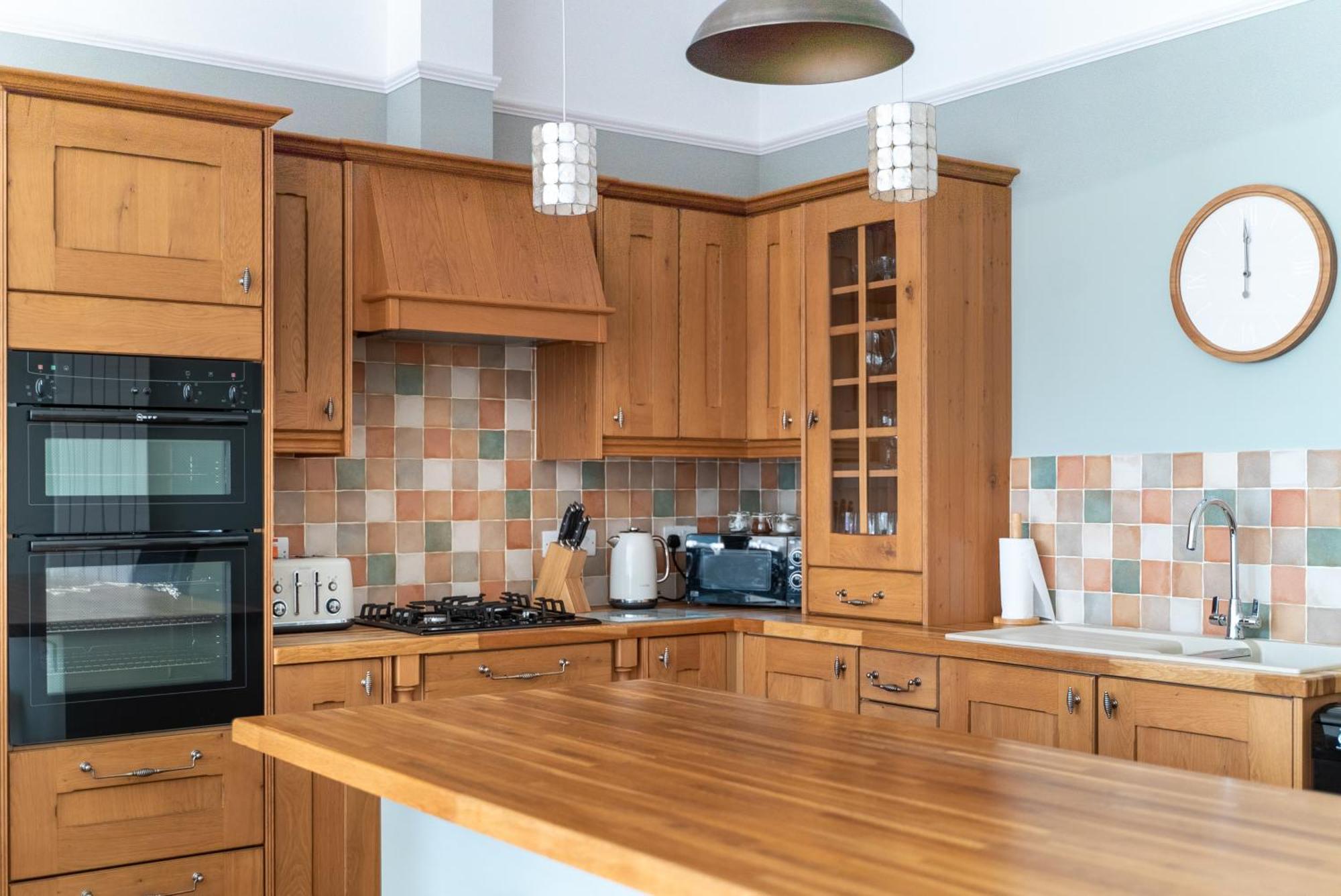 Holyland House - Greenacres Estates Lamphey Dış mekan fotoğraf