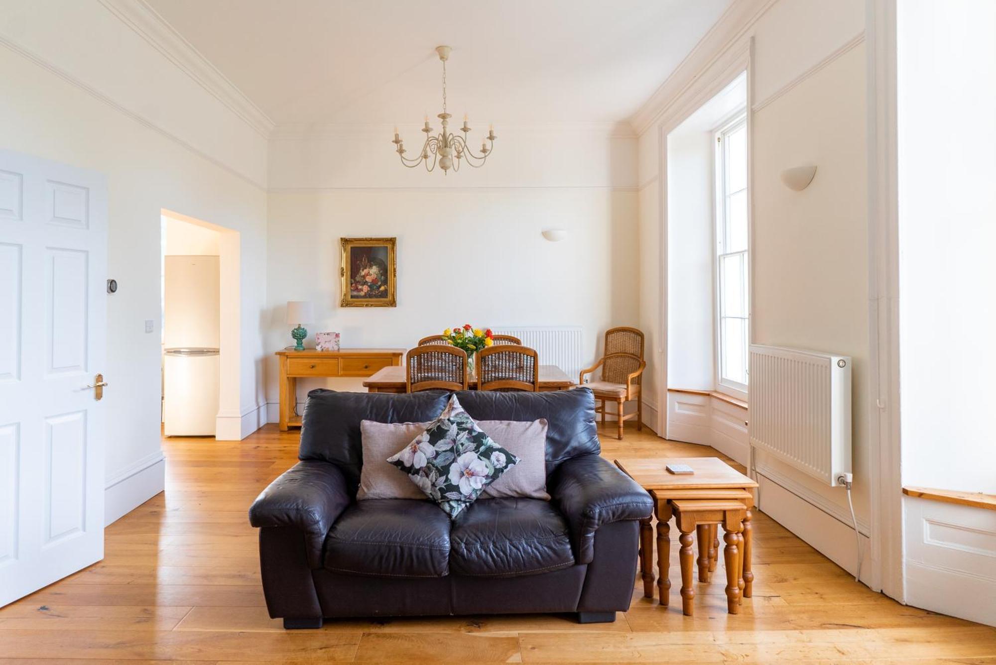 Holyland House - Greenacres Estates Lamphey Dış mekan fotoğraf