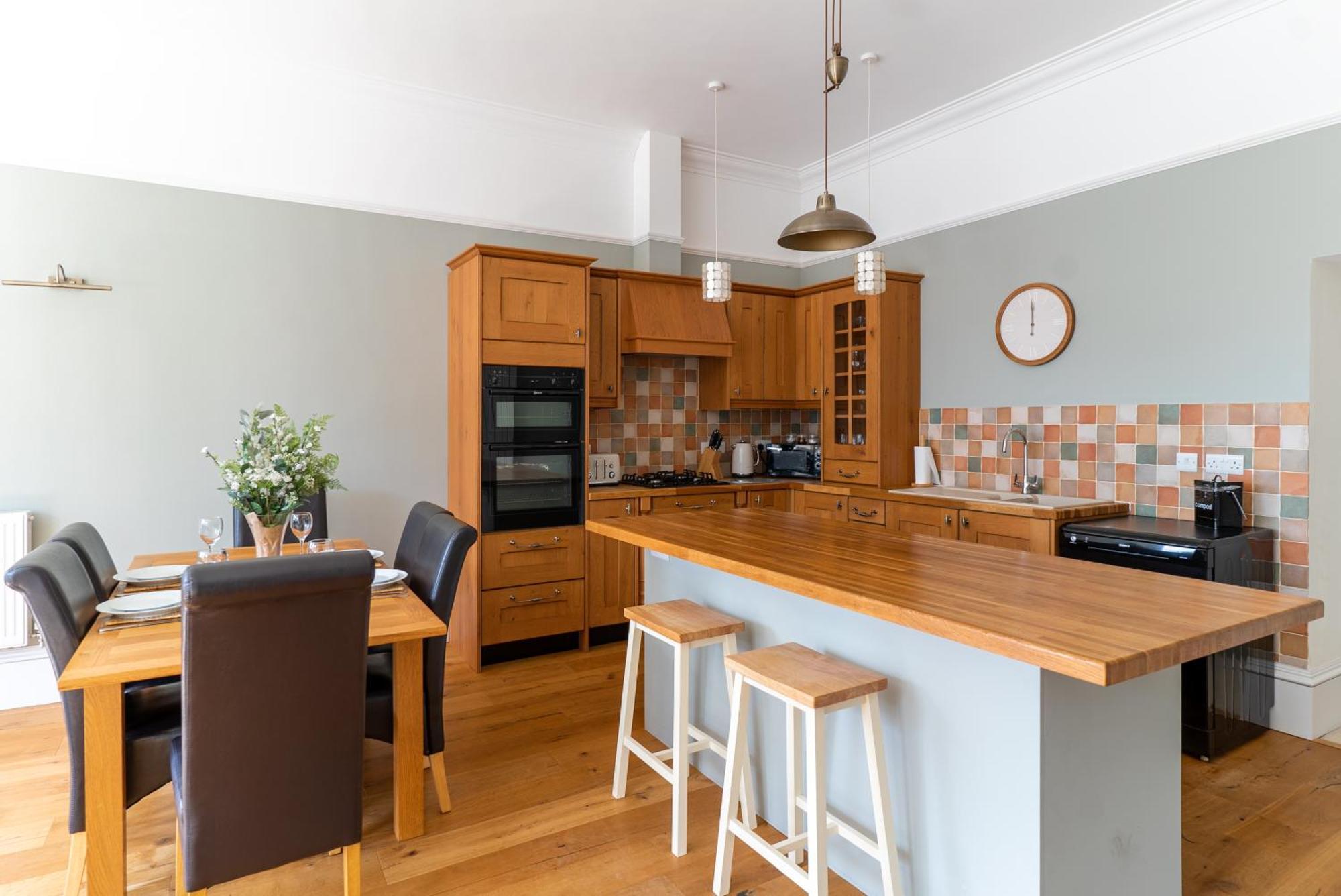 Holyland House - Greenacres Estates Lamphey Dış mekan fotoğraf